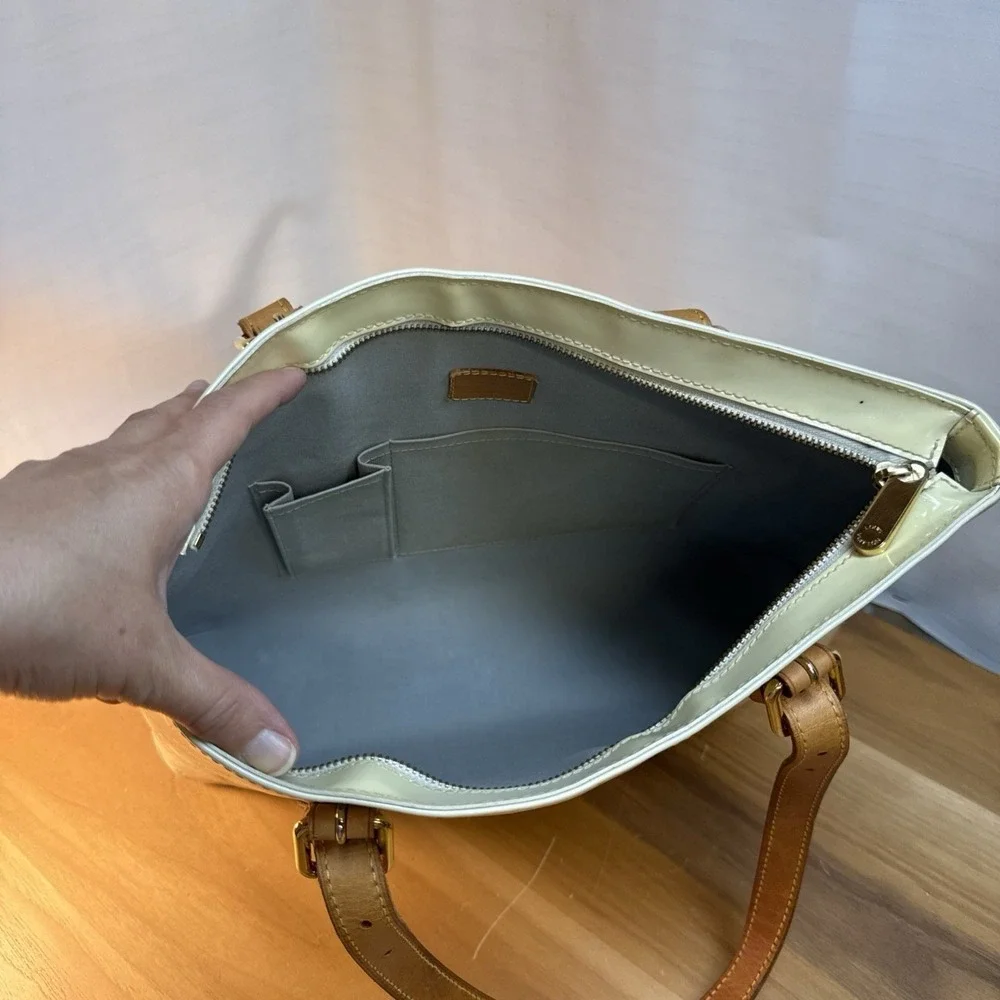 Louis Vuitton think serial